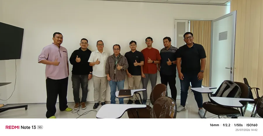 Bersama Peserta dalam Kegiatan Akademik