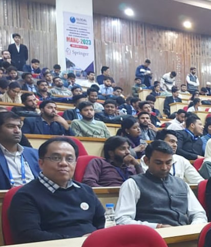 Mengikuti forum ilmiah internasional di India
